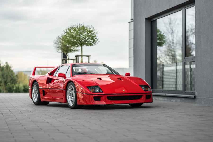 F40